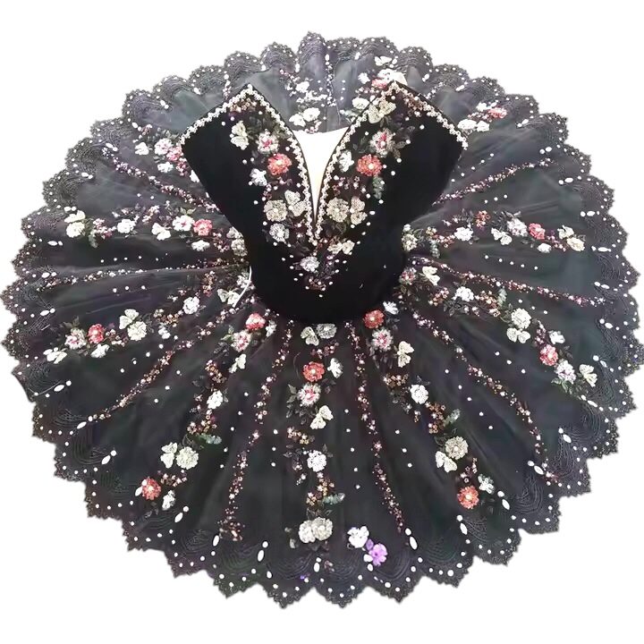 Black Velvet swan costume - Image 3