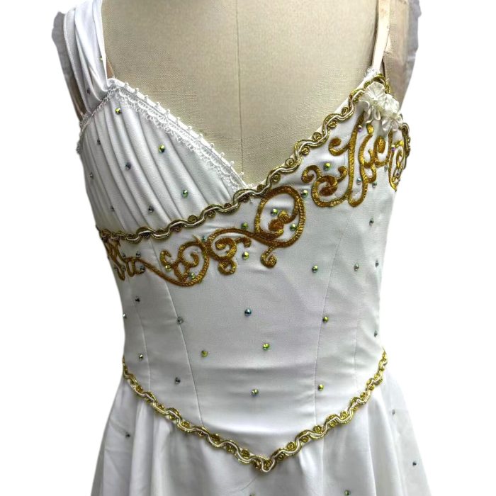White Diana Costume - Image 3